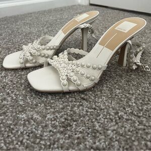 Dolce Vita Hellen Pearl Sandals